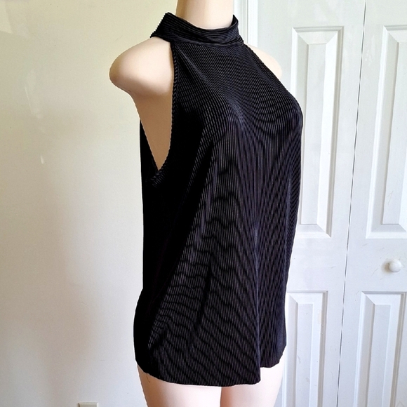 3/$20 Express Black Ribbed Tank Top Size L - Picture 1 of 5